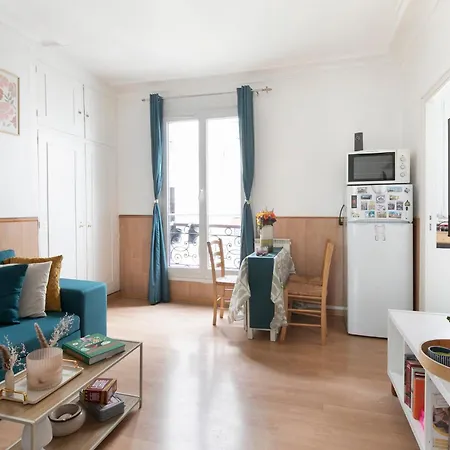 Bright & Charming In 1bdr Appartement Parijs