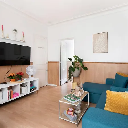 Apartment Bright & Charming In 1bdr Paris